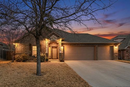 2201 Lorrie Ln, Weatherford, TX, 76087-5315 | Card Image