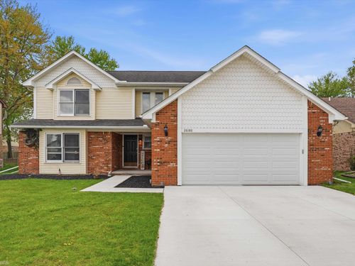 26180 Woodland Dr, Chesterfield, MI, 48051-3083 | Card Image