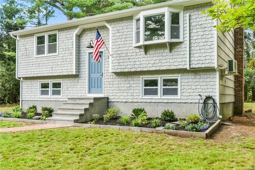 58 Sand Turn Rd, West Kingston, RI, 02892-1901 | Card Image