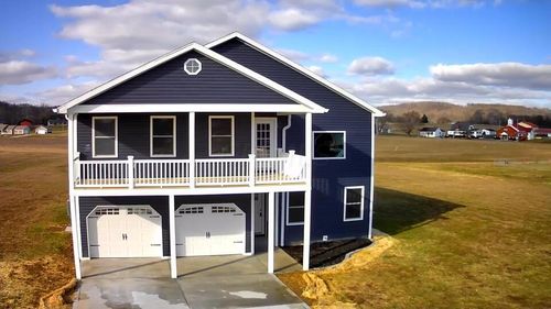 393 Clayton Mills Cir, South Salem, OH, 45681-8001 | Card Image