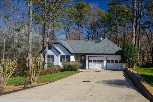 1190 Saint Ives Ct, Suwanee, GA, 30024-3689 | Card Image