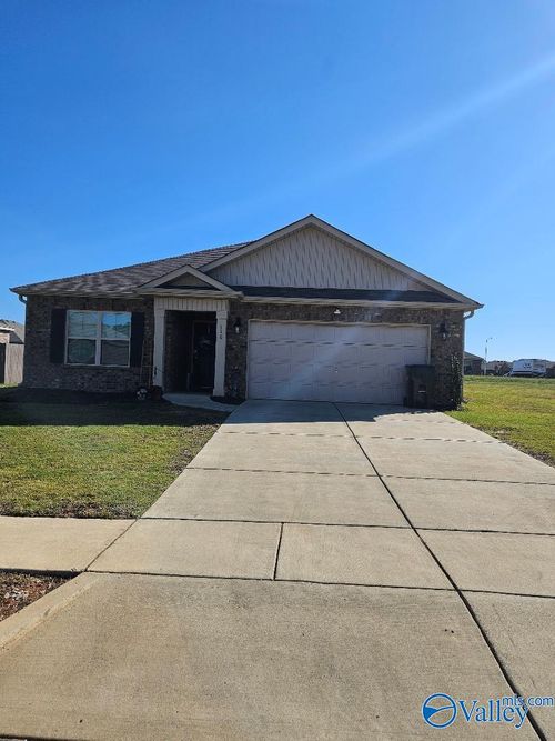 110 Tea Tree Ct, Hazel Green, AL, 35750-5201 | Card Image