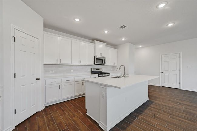806 Pepperbark Loop, House other with 4 bedrooms, 3 bathrooms and null parking in Buda TX | Image 10