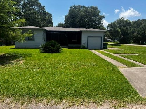 1602 Milam St, La Marque, TX, 77568-5036 | Card Image