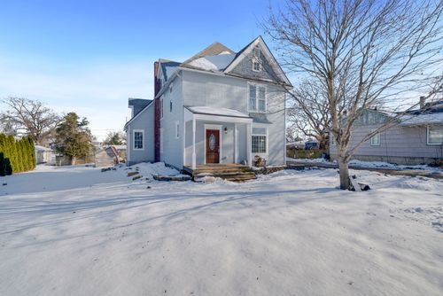 219 Calvert Ave, Chadwick, IL, 61014-9304 | Card Image