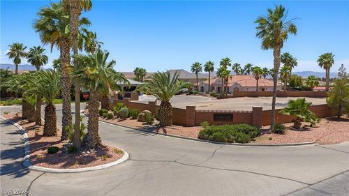 1141 Thomas Bay Cir, Logandale, NV, 89021-9941 | Card Image