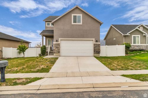 4205 N Sleeping Hollow Dr, Eagle Mountain, UT, 84005-4233 | Card Image