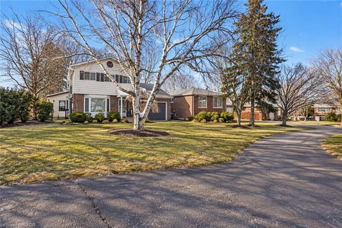 360 Culpepper Pl, Waterloo, ON, N2L5L3 | Card Image
