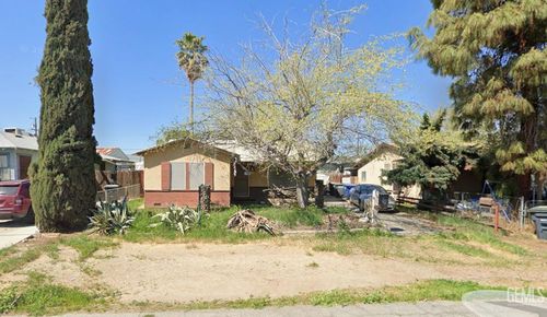 211 Van Buren St, Taft, CA, 93268-1812 | Card Image