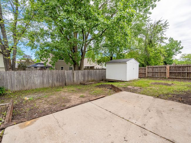 930 W Bryn Mawr Ave, House other with 3 bedrooms, 2 bathrooms and 2 parking in Roselle IL | Image 17
