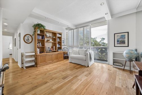 apt-3m-1801 Lavaca St, Austin, TX, 78701-1304 | Card Image