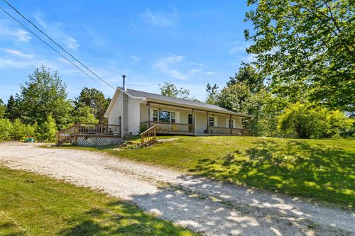 201 Clayton Dr, Fox Point, NS, B0J1T0 | Card Image