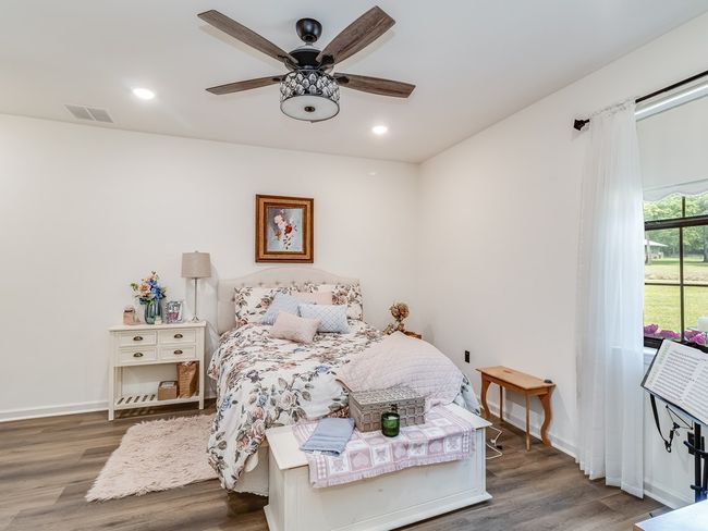 655 An County Road 403, Home with 3 bedrooms, 3 bathrooms and 3 parking in Palestine TX | Image 40