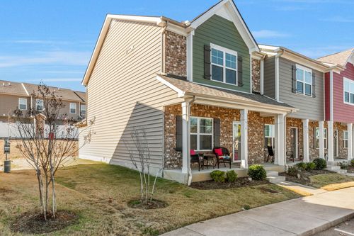 910 Bradburn Village Cir, Antioch, TN, 37013-4548 | Card Image