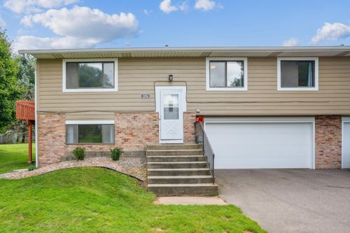1254 Ferndale St N, Maplewood, MN, 55119-3141 | Card Image