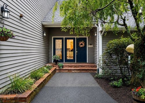4 Turner Ln, North Easton, MA, 02356-2647 | Card Image