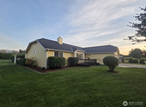 131 Timothy Ln, Sequim, WA, 98382-8360 | Card Image