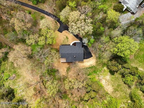 375 Wood Valley Ln, Louisville, KY, 40299-7517 | Card Image