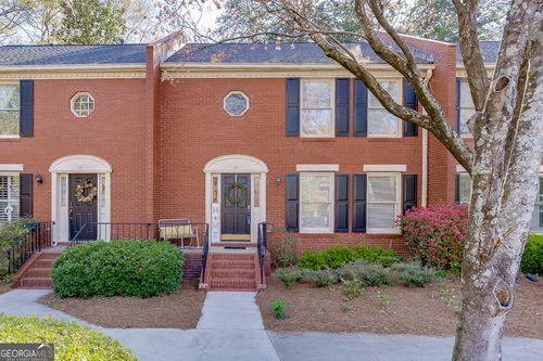 102 Defoors Mill Dr Nw, Atlanta, GA, 30318-2311 | Card Image