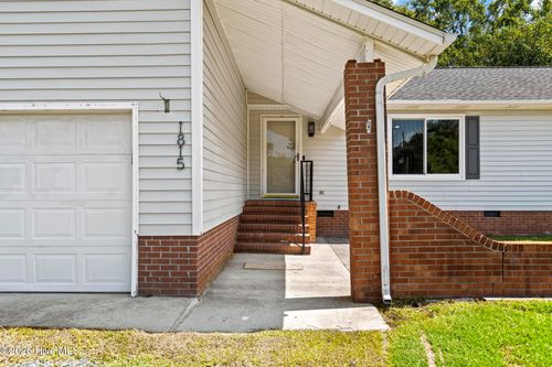 1815 Watts Landing Rd, Hampstead, NC, 28443-2870 | Card Image