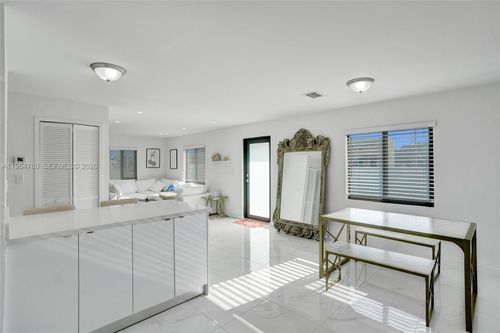 1712-1712 Nw 76th Ter, Miami, FL, 33147-5622 | Card Image