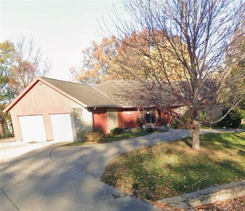 12325 Pinehurst Dr, Kansas City, KS, 66109-4240 | Card Image
