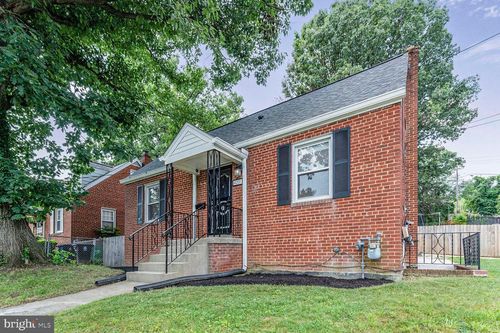 4201 Urn St, CAPITOL HEIGHTS, MD, 20743-5662 | Card Image