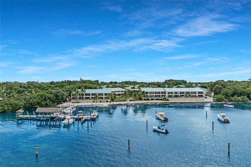 apt-v9-87200 Overseas Hwy, Islamorada, FL, 33036-3108 | Card Image
