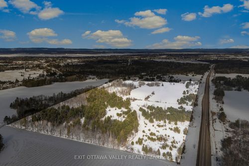 631 Schwan Rd, Pembroke, ON, K8A0J2 | Card Image