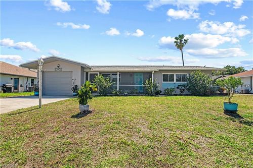 530 Se 34th Ter, Cape Coral, FL, 33904-4930 | Card Image