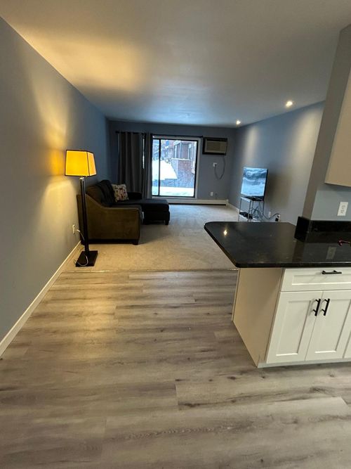 1083-7300 York Ave S, Edina, MN, 55435-4739 | Card Image