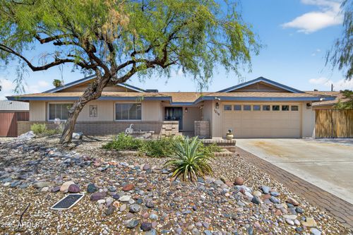 1216 E Wesleyan Dr, Tempe, AZ, 85282-3934 | Card Image