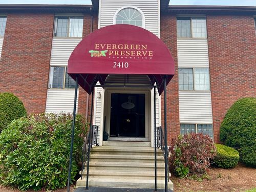 unit-7-2410 Skyline Dr, Lowell, MA, 01854-1446 | Card Image