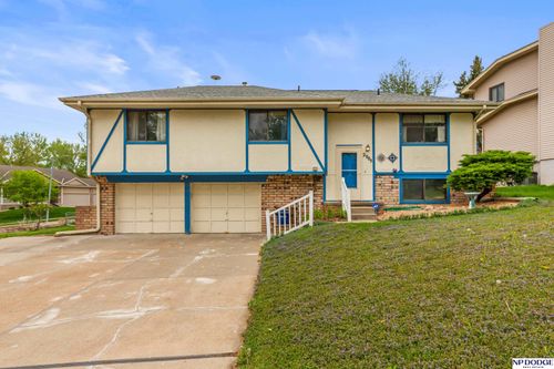 2005 Whitted Dr, Bellevue, NE, 68123-2054 | Card Image