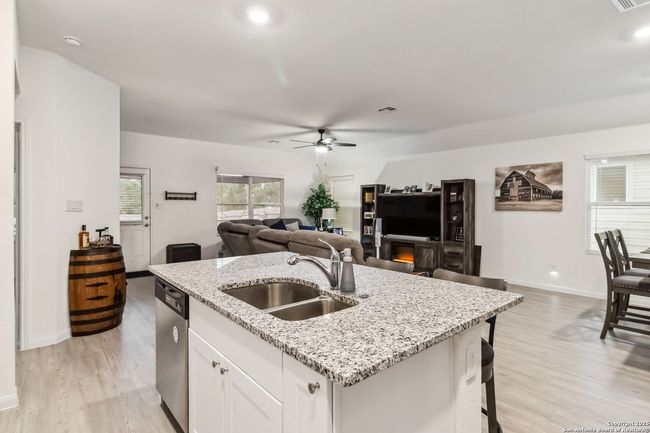 14702 Somerset Ml, House other with 3 bedrooms, 2 bathrooms and null parking in San Antonio TX | Image 9
