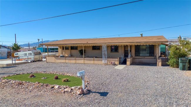 Front of Structure | Image 43