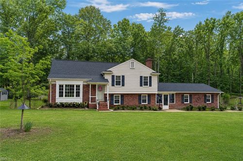 404 Bunker Cir, Sandston, VA, 23150-3302 | Card Image