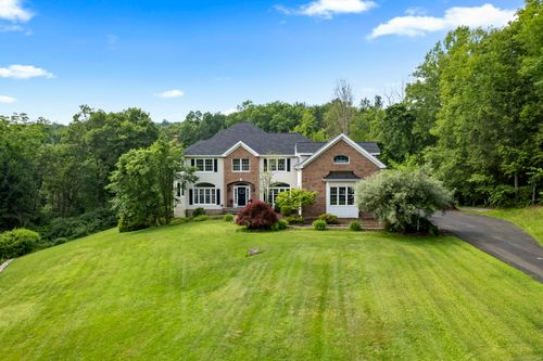 35 Pleasant Dr, Southbury, CT, 06488-3230 | Card Image