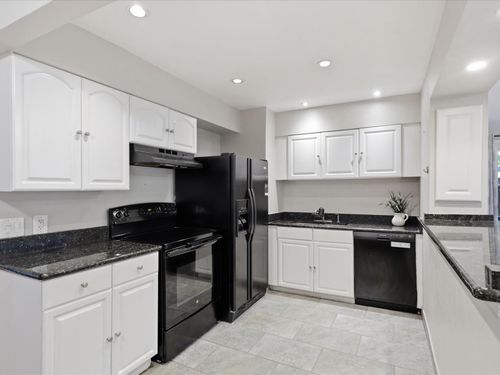6330 Airlie Rd, WARRENTON, VA, 20187-4150 | Card Image