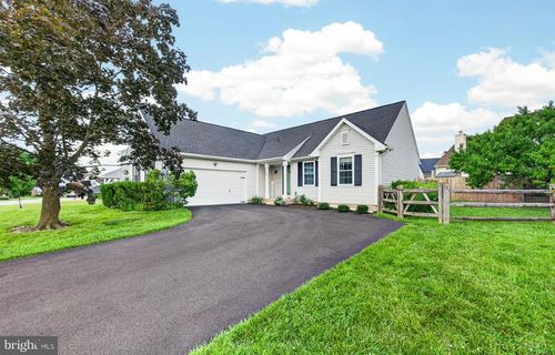 154 Sugarberry Dr, NEW CASTLE, DE, 19720-7629 | Card Image