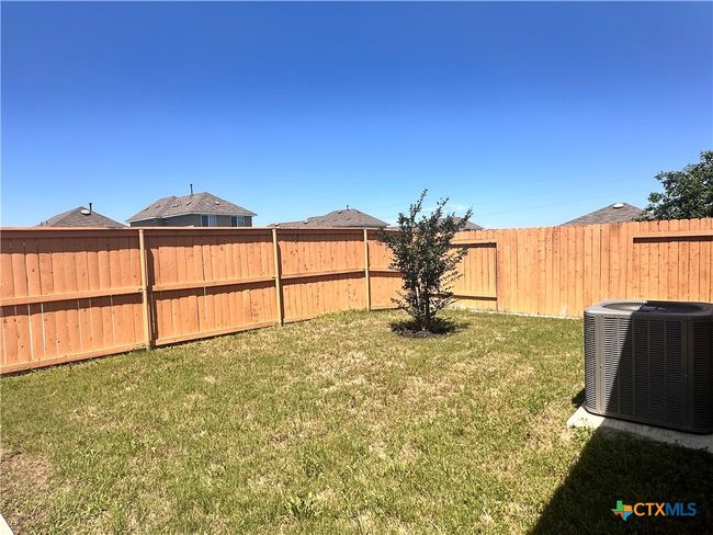 137 Rustic Glen Dr, House other with 3 bedrooms, 2 bathrooms and null parking in San Marcos TX | Image 38