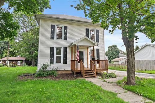 436 W Washington St, Marengo, IL, 60152-2154 | Card Image