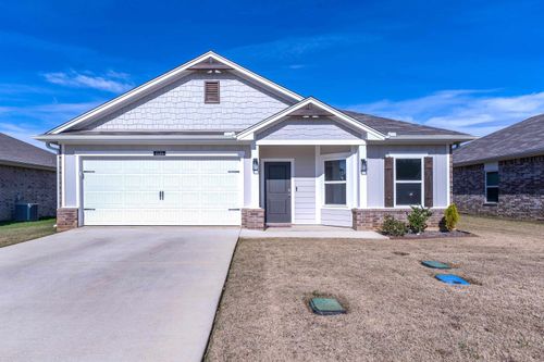1124 Mission Creek Dr, Longview, TX, 75601-8610 | Card Image