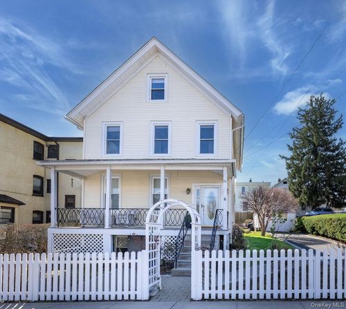 64 Maple St, Dobbs Ferry, NY, 10522-1120 | Card Image