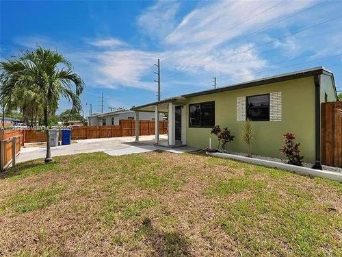 2730 Ne 16th Ave, Pompano Beach, FL, 33064-6949 | Card Image