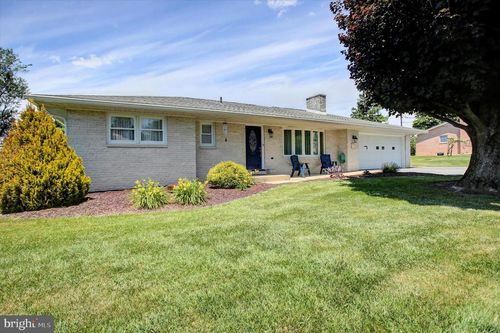1009 Willowbrook Dr, CHAMBERSBURG, PA, 17202-3010 | Card Image
