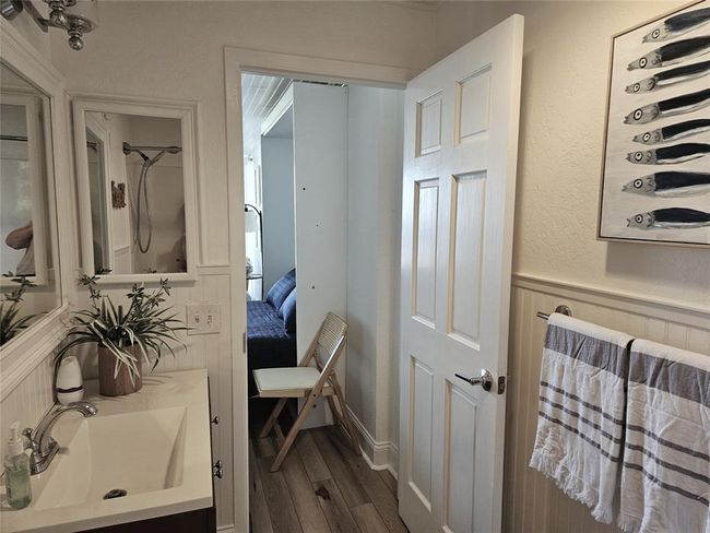 APT-804 - 415 E Beach Dr, Condo with 0 bedrooms, 1 bathrooms and null parking in Galveston TX | Image 21
