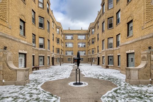 apt-i1-7377 Damen Ave, Chicago, IL, 60645-2327 | Card Image