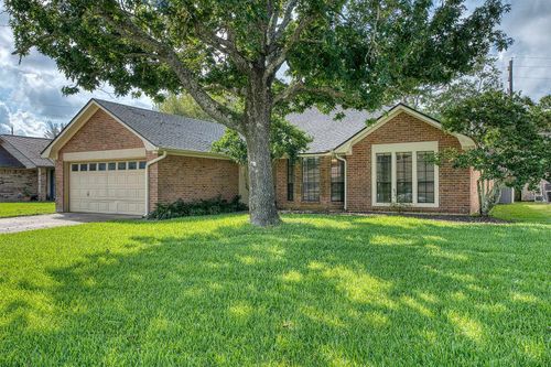9685 Southmeadow, Beaumont, TX, 77706 | Card Image