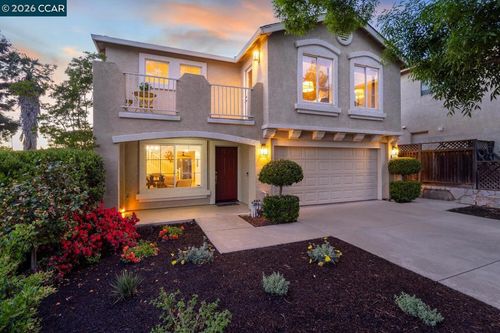 592 Ross Cir, Martinez, CA, 94553-2249 | Card Image